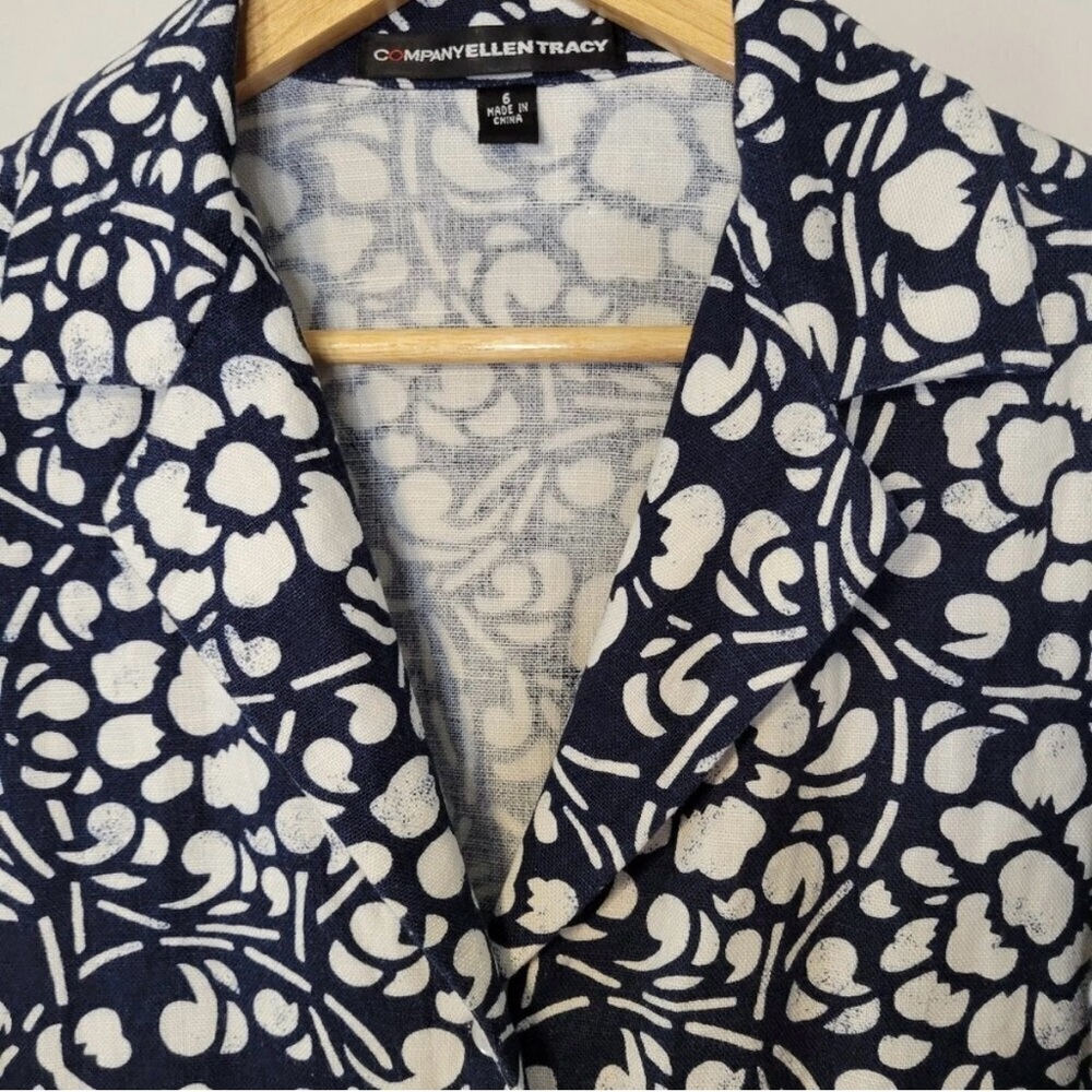 Company Ellen Tracy 100% Linen Navy and White Jacket Top - Picture 4 of 7